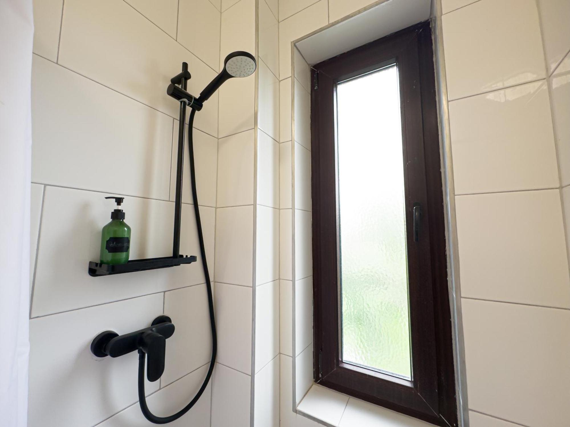 Immostay #7 -Helle Wohnung Mit Grossem Garten -4 Zimmer, Wifi & Free Parking Bremen Luaran gambar