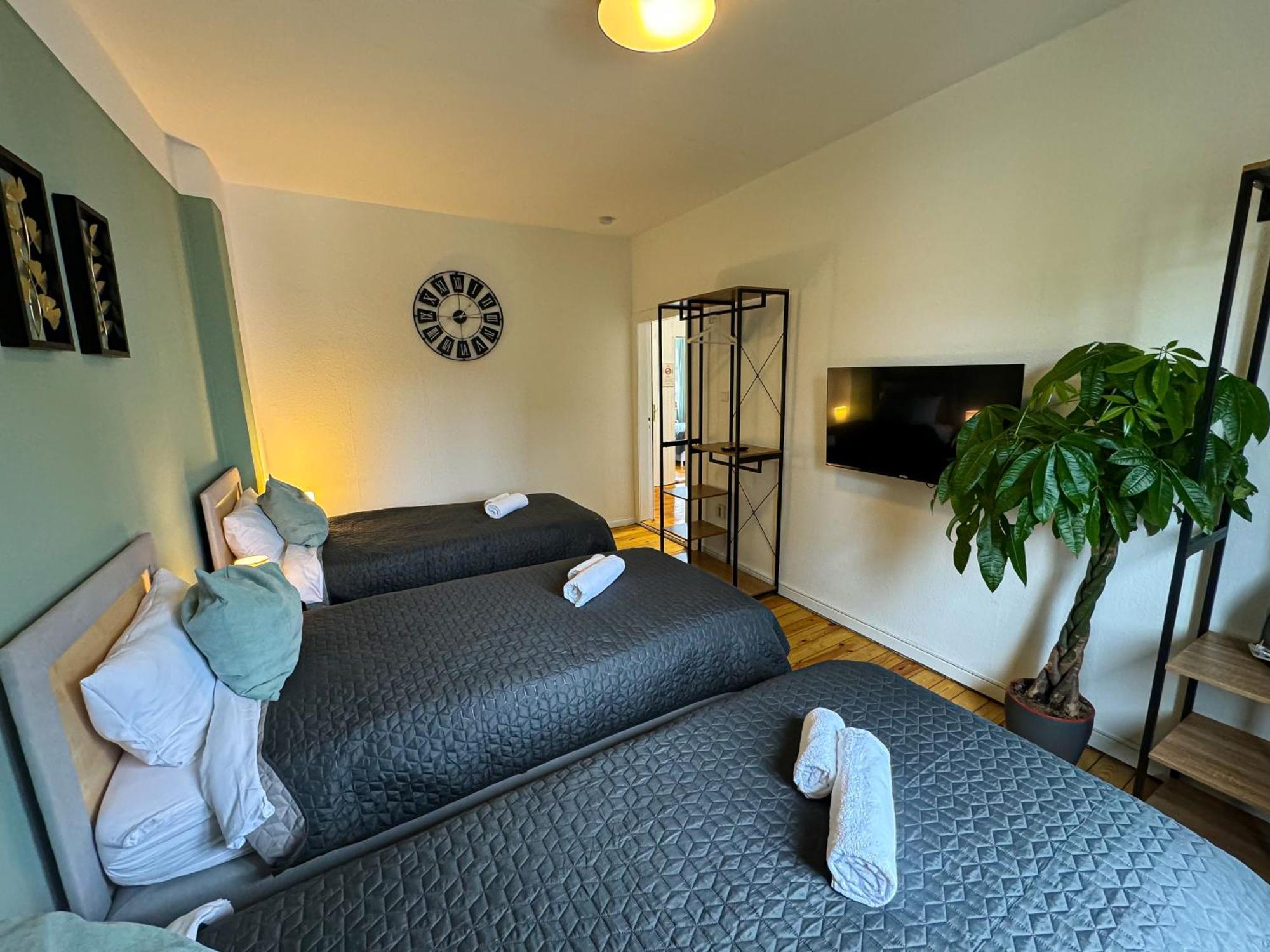 Immostay #7 -Helle Wohnung Mit Grossem Garten -4 Zimmer, Wifi & Free Parking Bremen Luaran gambar